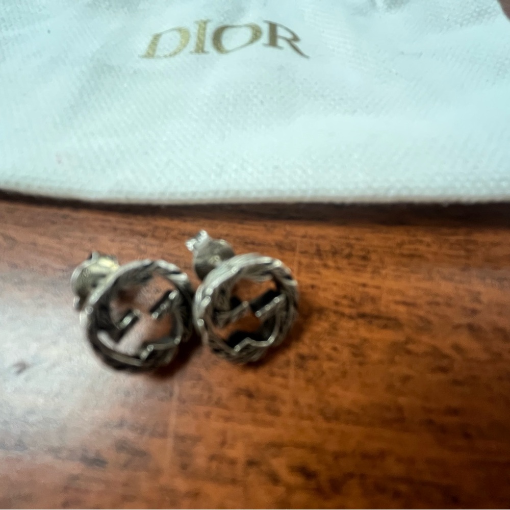 Gucci interlocking  G  10mm  Stud Earrings in Aged Silver